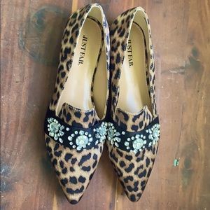 Leopard print flats